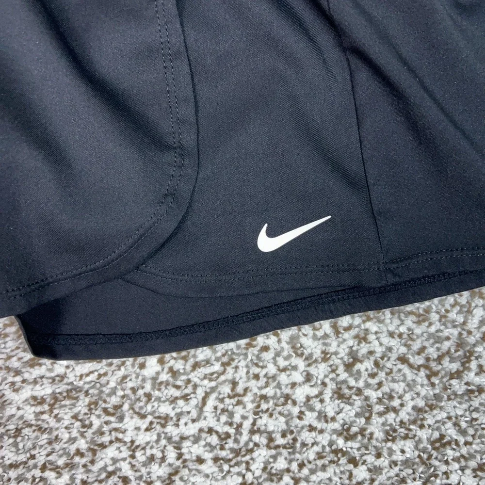 Nike skirt womens